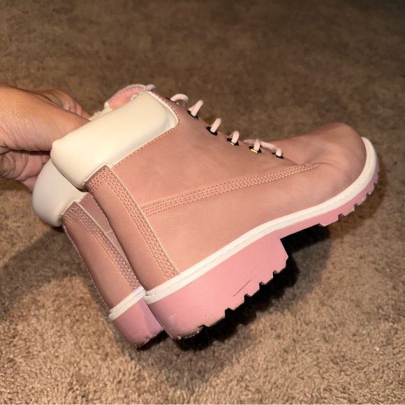 Shein Timberland Boots - Picture 2 of 2